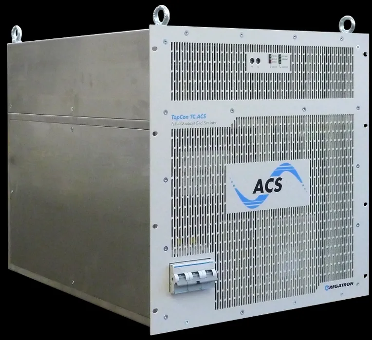 Programmierbare, bidirektionale AC-Dreiphasenquelle mit großer Funktionsvielfalt und kurzen Reaktionszeiten.