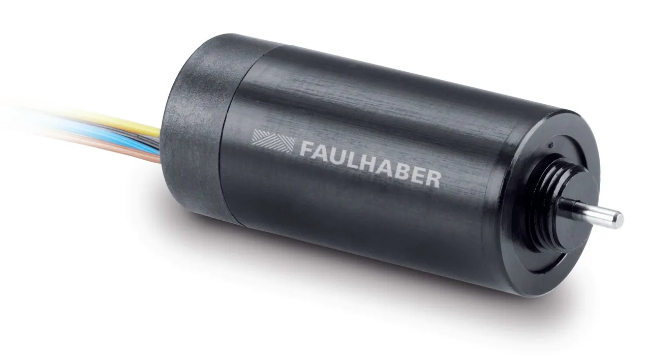 Bild 4:	Kompakte Antriebslösung: der büstenlose DC-Servomotor ist bei 12 mm Durchmesser lediglich 25 mm lang und liefert ein Drehmoment von 2,6 mNm. (Quelle: FAULHABER) 